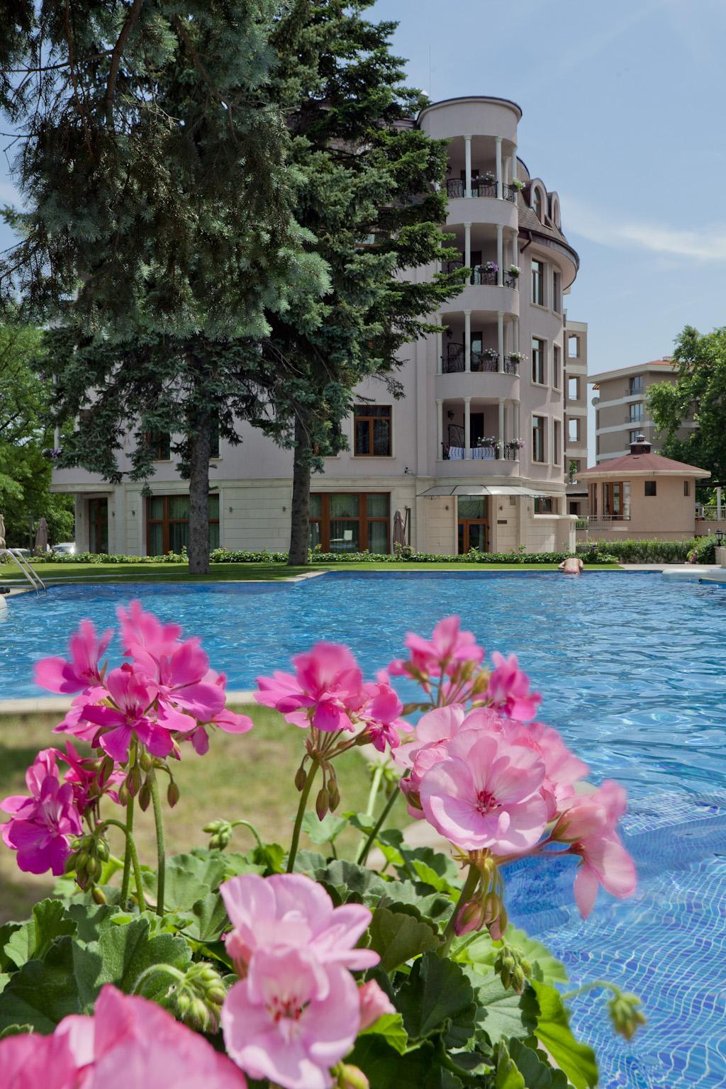 Kristel Hotel Saints Constantine and Helena Exteriör bild