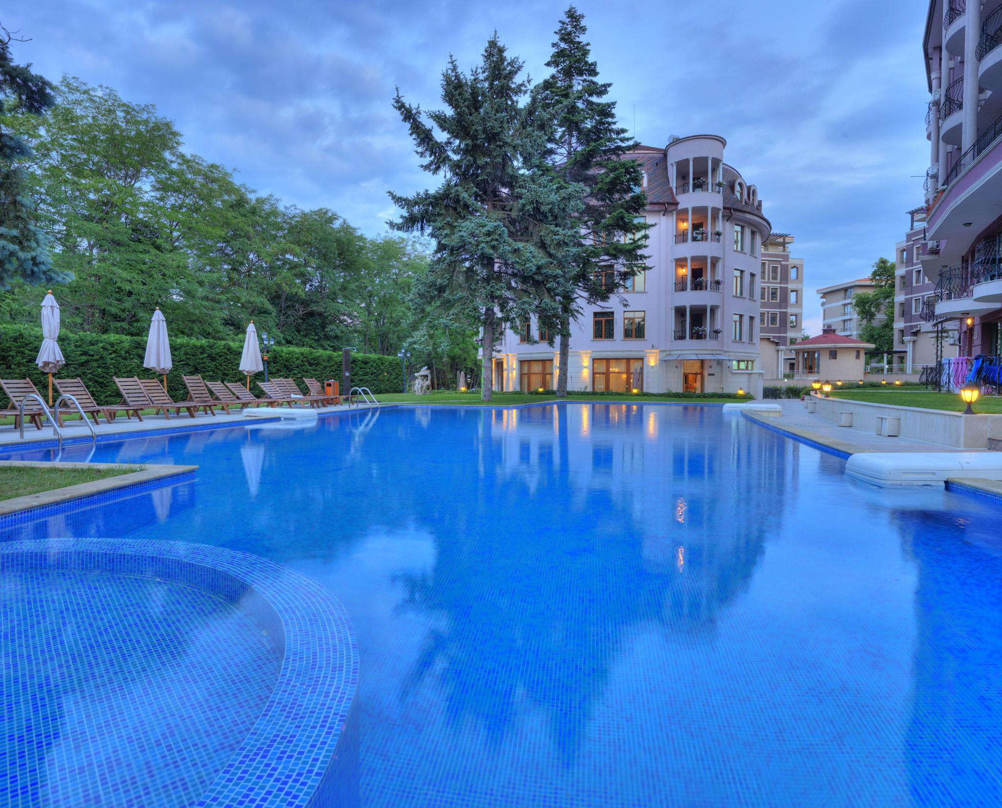 Kristel Hotel Saints Constantine and Helena Exteriör bild
