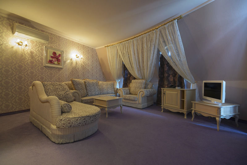 Kristel Hotel Saints Constantine and Helena Exteriör bild
