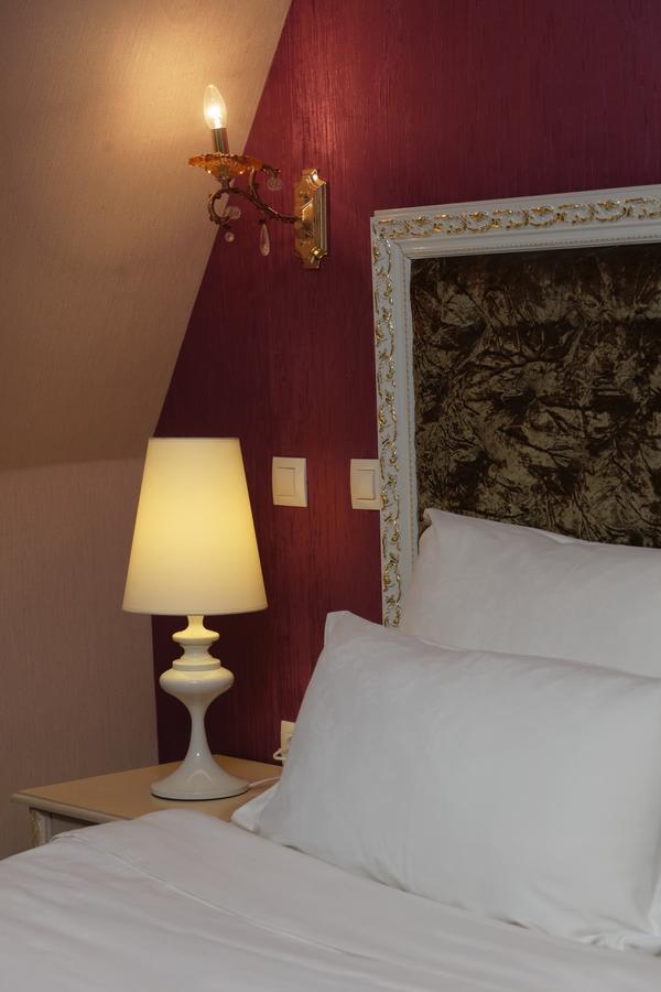 Kristel Hotel Saints Constantine and Helena Exteriör bild