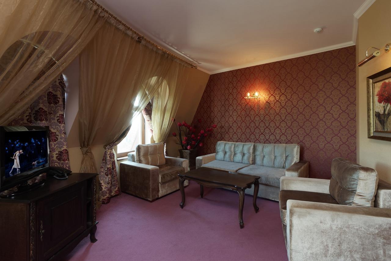 Kristel Hotel Saints Constantine and Helena Exteriör bild